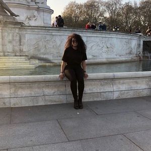 Meet your Posher, Candice